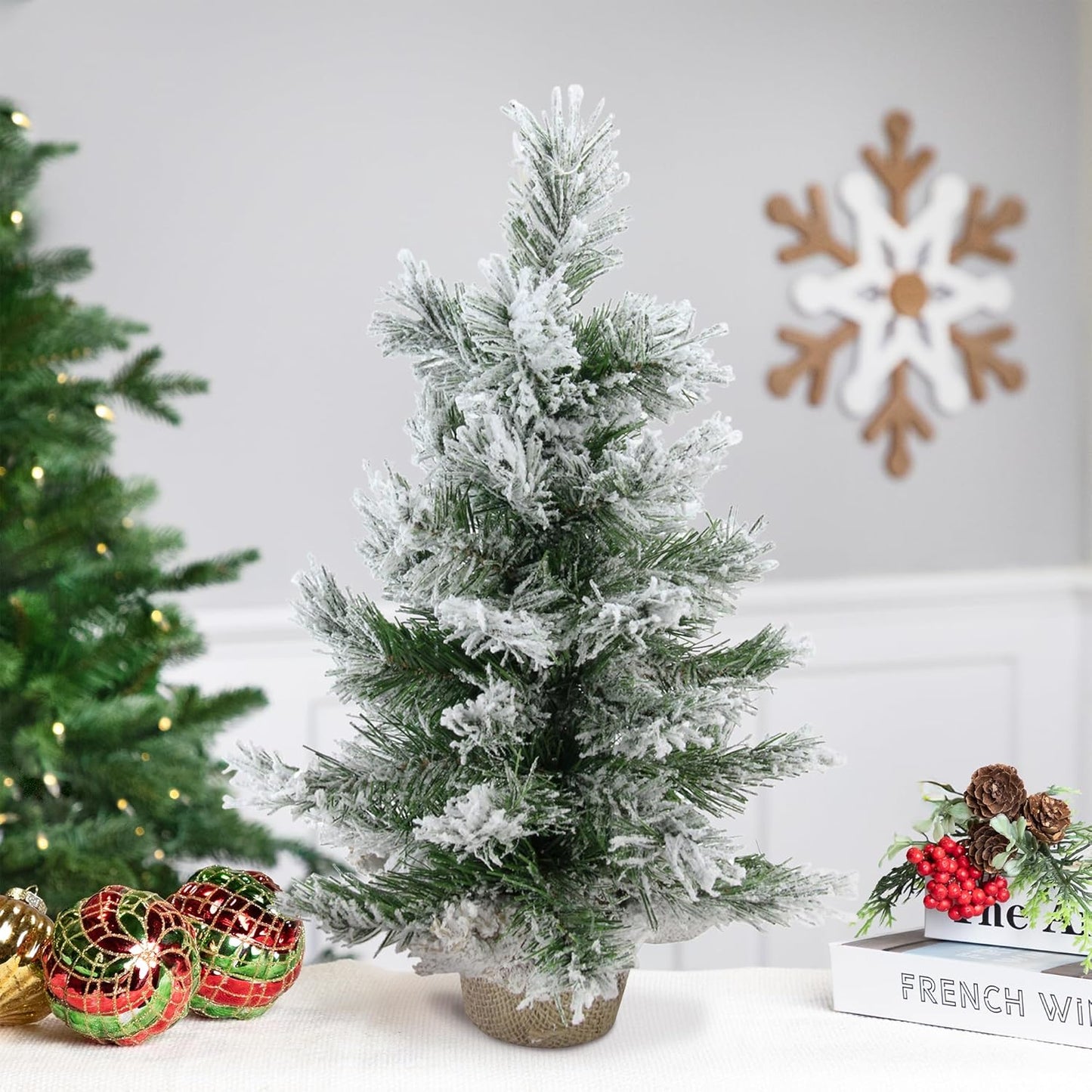 Pine Artificial X-Mas Tree in Burlap Base, 18", White