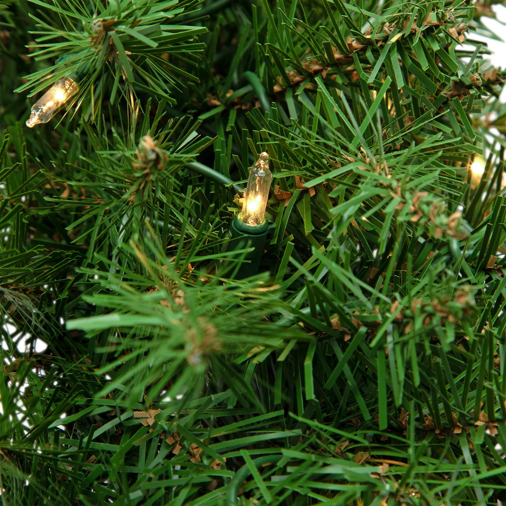 36" Prelit Eastern Pine Artificial Christmas Wreath - Clear Lights